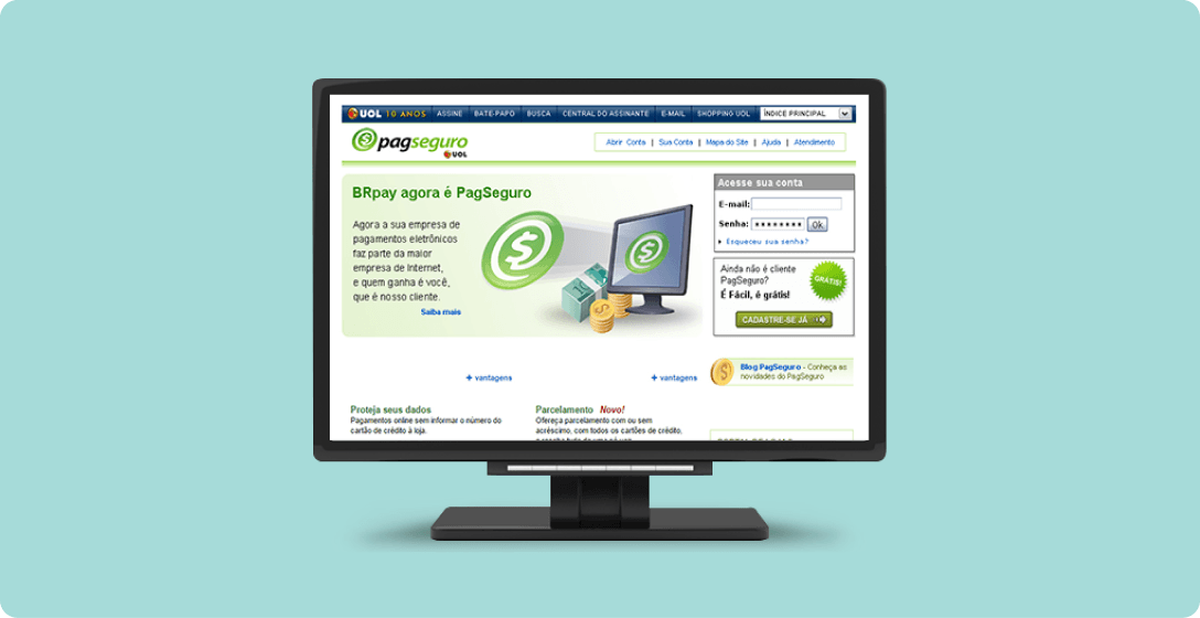 Tela de computador exibindo plataforma de pagamentos online, marco inicial do PagBank em 2006.
